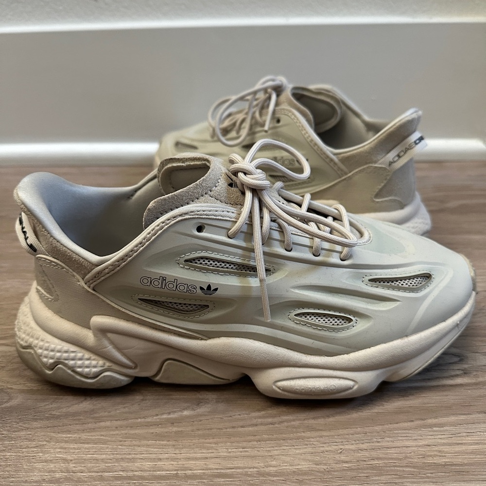 ADIDAS - adidas Ozweego Celox - White Grey